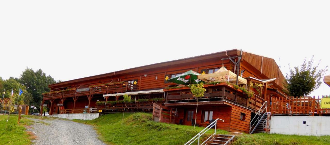 Sport-hotel Šibeniční vrch Mnichovice Exterior foto